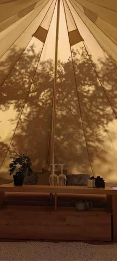 Evasion En Pleine Nature, Tipi Insolite Et Jacuzzi Au Pont Du Gard ! Вер Пон дю Гар Екстериор снимка